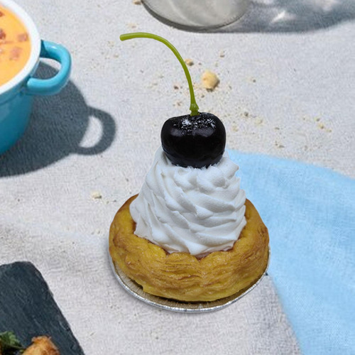 Adorno De Exhibición De Cocina De Tarta De Huevo Y Cereza