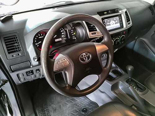 Imagem 12 de 15 de Toyota Hilux 2.7 Cd Sr 4x2 Flex 2013