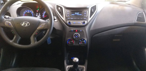Imagem 6 de 12 de Hyundai Hb20 1.0 Comfort 12v Flex 4p Manual