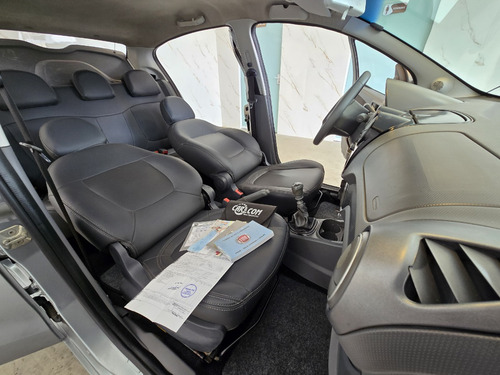 Fiat Palio 1.4 Attractive Flex 5p