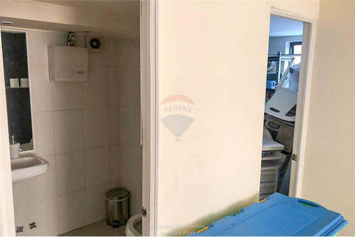 Oficina En Pleno Barrio El Golf *precio Rebajado*
