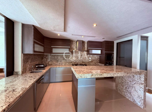 Se Vende Casa Con Muelle En Isla Dorada Cancún