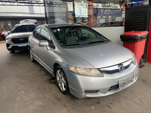 Honda Civic 1.8 Lxs Flex Aut. 4p