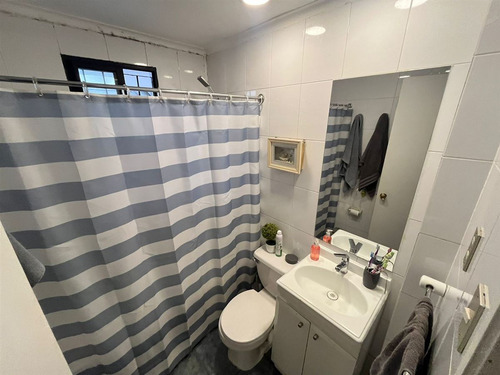Casa En Venta De 3 Dorm. En Las Condes