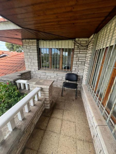 Venta Casa 6 Ambientes Jardin Parrilla Garage Barrio Constitucion