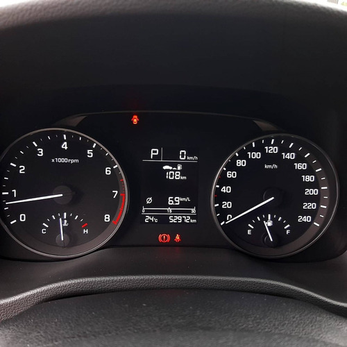 Hyundai Elantra 2.0 16v Flex 4p Automático