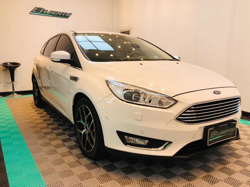 Ford Focus Titanium Automático