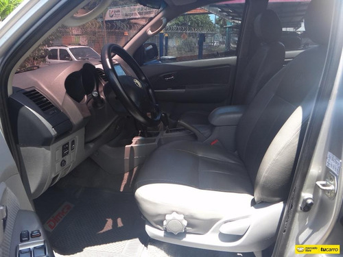 Imagen 9 de 14 de Toyota Hilux Kavak 4x4