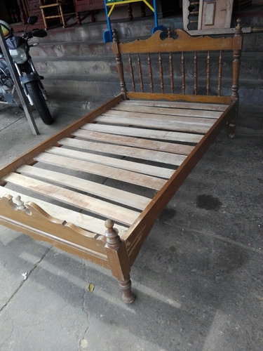 Cama En Madera De Roble.