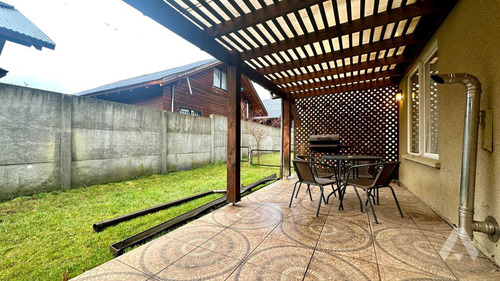 Casa En Condominio En Venta En Pucón (69934)