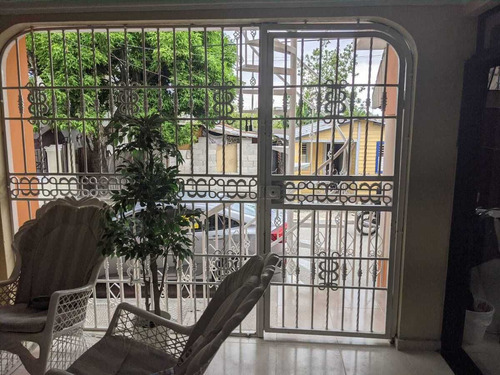 Hermosa Casa En Venta En Santo Domingo Norte, Villa Mella.
