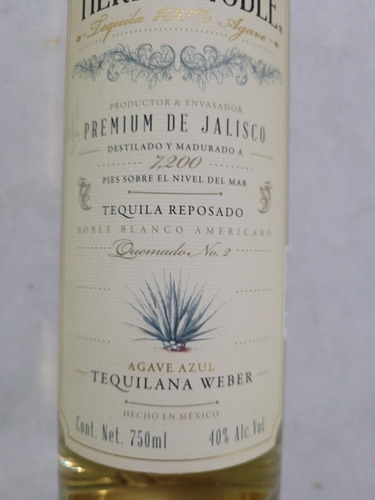 Imagem 3 de 6 de Tequila Tierra Noble 750ml