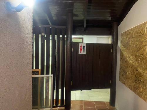 Casa Comercial En Algarrobo Centro: 300 M² Útiles