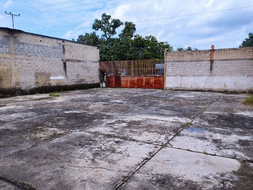 Imagen 2 de 9 de Marisol Castro Vende Galpón En Sector Las Tinajas | Carretera Nacional Tacarigua-valencia | Carabobo | Fog-140 Marisol 04244923040