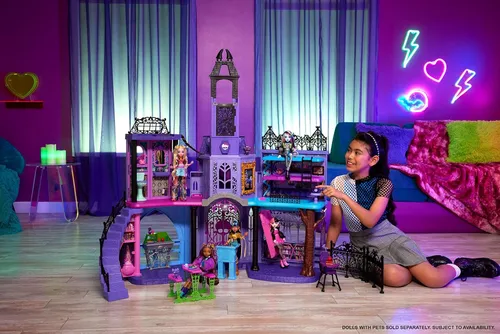 Casa De Muñecas Monster High, Escuela Embrujada, 7 Áreas