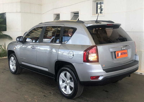 Imagem 3 de 12 de Jeep Compass Sport 2.0 16v 2015