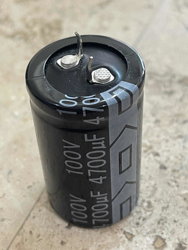 Capacitor Electrolitico 4700uf 100v 5.0x2.8cm