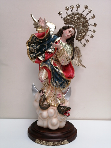 Virgen De Quito 35 Cms. En Madera Policromada 