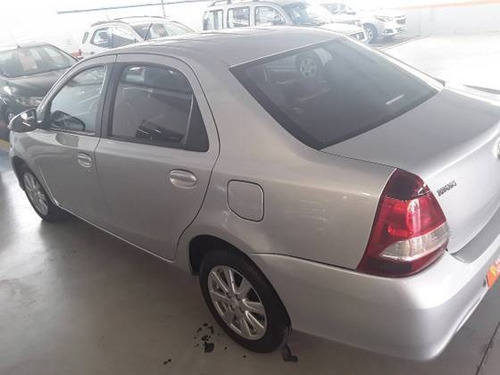 Toyota Etios 1.5 X Plus Sedan 16v Flex 4p Automático
