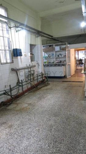 Imagen 10 de 16 de Local Comercial Venta Villa Ortuzar 270m2 Alvarez Thomas 1326