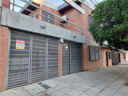 Casa Con 4 Dormitorios Y Dos Baños A Pocas Cuadras Del Centro