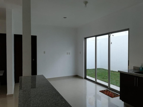 Imagen 6 de 22 de Lomas De La Rioja, Casa En Renta De 3 Recámaras