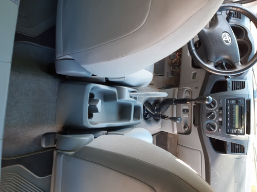 Toyota Hilux 4x4 2011