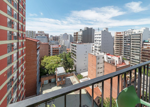 Venta / Departamento / 4 Ambientes / Con Escritorio / 2 Balcones / En Belgrano