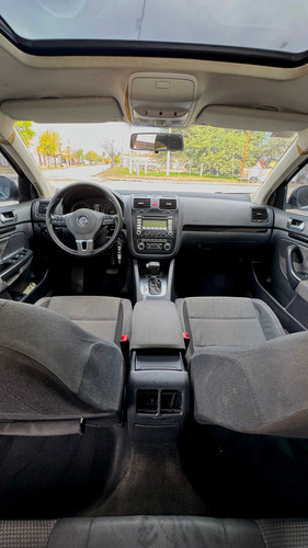 Volkswagen Vento 2.5 Advance 170cv