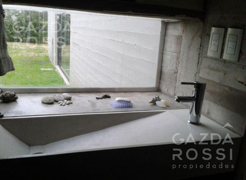 Imagen 8 de 11 de Excelente Casa De Diseño Moderno A La Venta En El Centauro