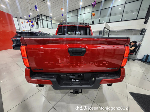 Toyota Tacoma 2.4 Hev Premium 4X4