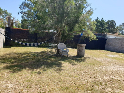 Imagen 11 de 12 de Casa En Parque Del Plata Sur. A 5 De Playa Y 1 De Bus. $ 2500 Por Dìa.