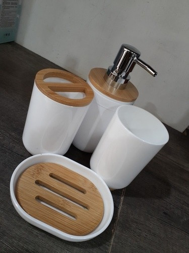 Imagen 6 de 9 de Set De Baño X4 Dispenser Portacepillo Vaso Jabonera Bambú