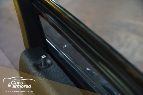 Imagen 12 de 13 de Jeep Grand Cherokee Limited 2011 Blindada