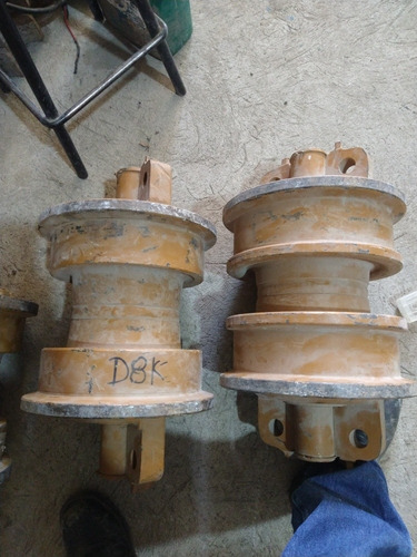 Imagen 2 de 8 de Roles Cat Y Komatsu Roles D8k Y Komatsu