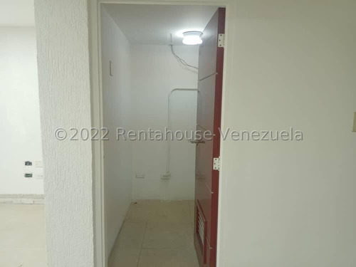 Imagen 3 de 7 de Local Comercial En Alquiler Las Mercedes 22-23311 Katy 0412.906.04.60