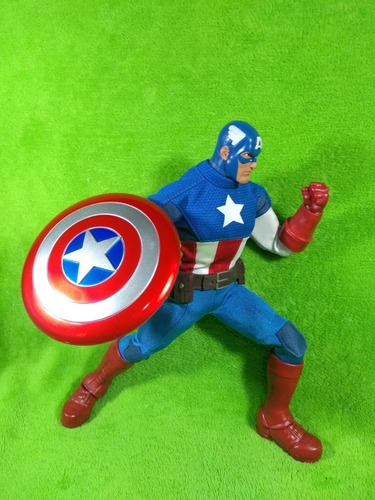 Capitán América Ultimate Series, Marvel Disney Store