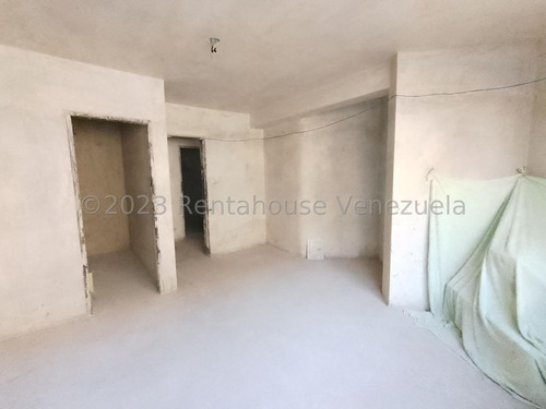 Rent-a-house Vende Townhouse En Obra Gris, En Conjunto Residencial Las Carolinas Ii, Turmero, Estado Aragua, 25-14268 Gf.