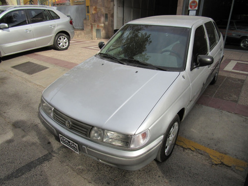 Volkswagen Pointer 1.8 Gli