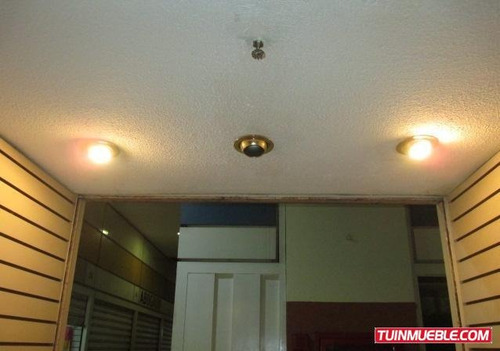 Imagen 9 de 12 de Se Vende Mini Local Av Baralt (negociable)