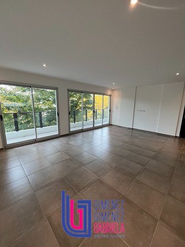 Venta De Departamento Dos Dormitorios Calle 54 E/ 23 Y 24