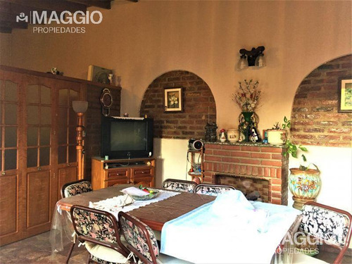 Casa 2 Ambientes Villa Luzuriaga
