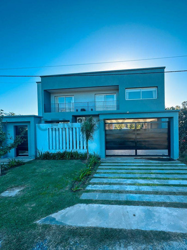 Casa En Venta En City Bell, Barrio La Serena, Calle 446 E/ 157 Y 158
