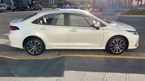 Imagen 6 de 13 de Toyota Corolla Hybrid Seg