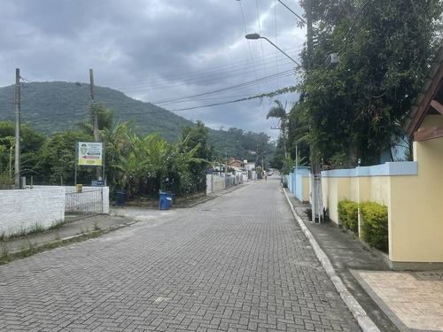 Imagem 20 de 21 de Linda Casa Frente Mar No Bairro Sambaqui - Ca1672