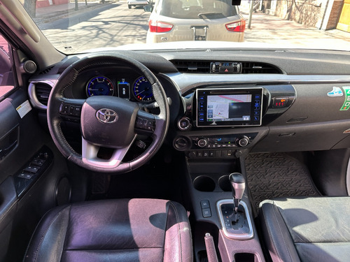 Toyota Hilux 2.8 Cd Srx 177cv 4x4 At