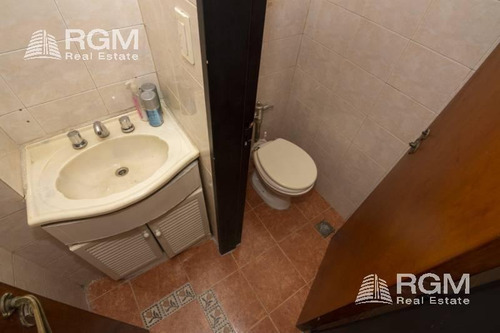 Imagen 8 de 8 de Oficina En Venta En Peron Y Maipu