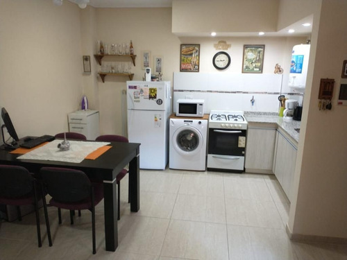 Imagen 3 de 10 de Departamento 2 Ambientes En Moron