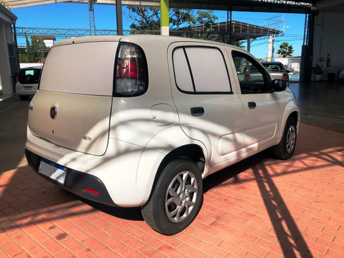 Imagem 3 de 7 de Fiat Uno Furgão