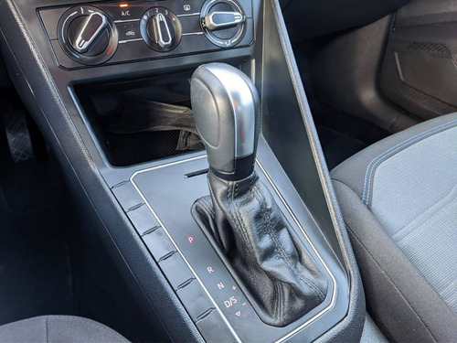 Imagem 10 de 14 de Volkswagen Nivus 1.0 200 Tsi Total Flex Comfortline